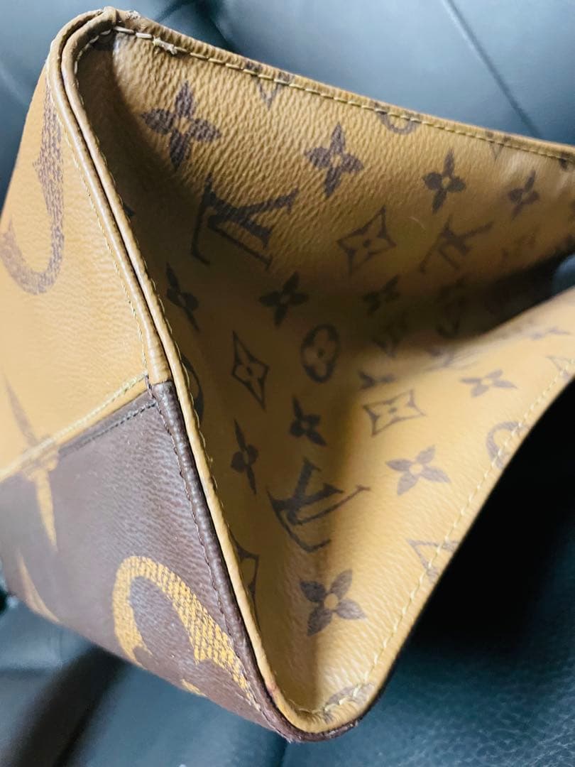 LOUIS VUITTON ルイヴィトン オンザゴーモノグラム MM