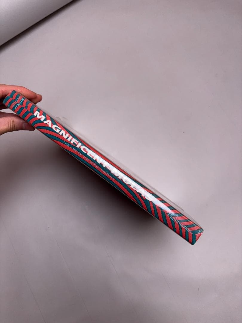 Magnificent Molas Michel Perrin ミシェル・ペラン