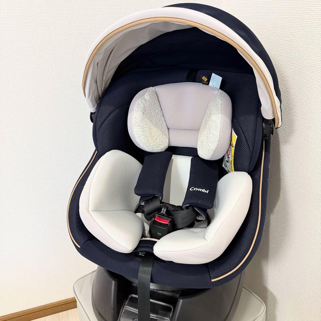 【美品】コンビクルムーヴスマート JL-590 チャイルドシート