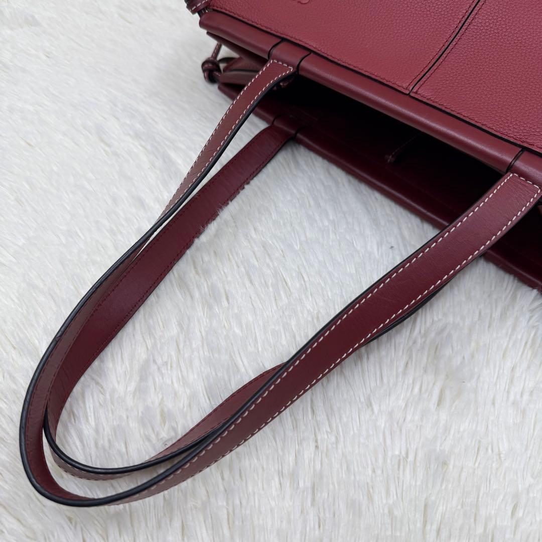 ✨美品✨ロエベ クッショントート レザー アナグラム ワインレッド