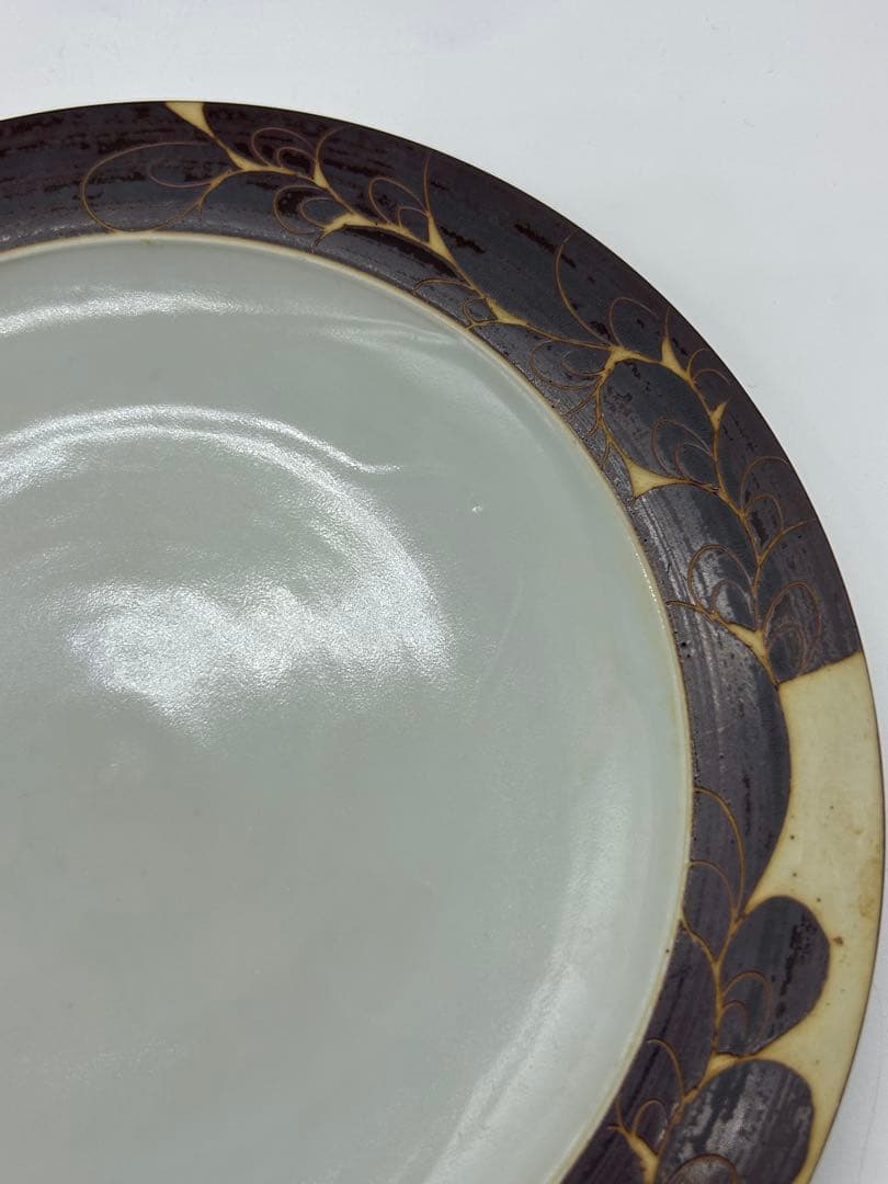 希少　伊藤剛俊　掻き落とし柄　ディナープレート