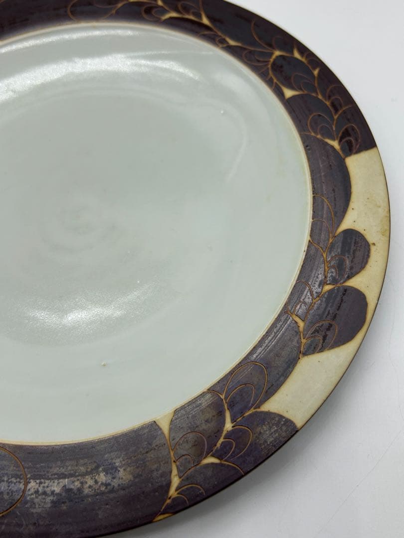 希少　伊藤剛俊　掻き落とし柄　ディナープレート