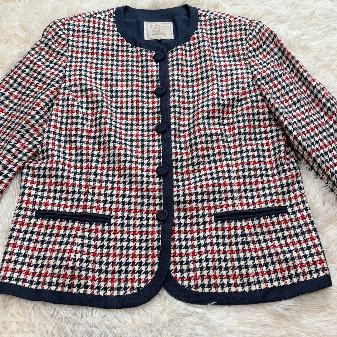 【未使用級】バーバリー シルク100％ ノーカラージャケット ネイビー L