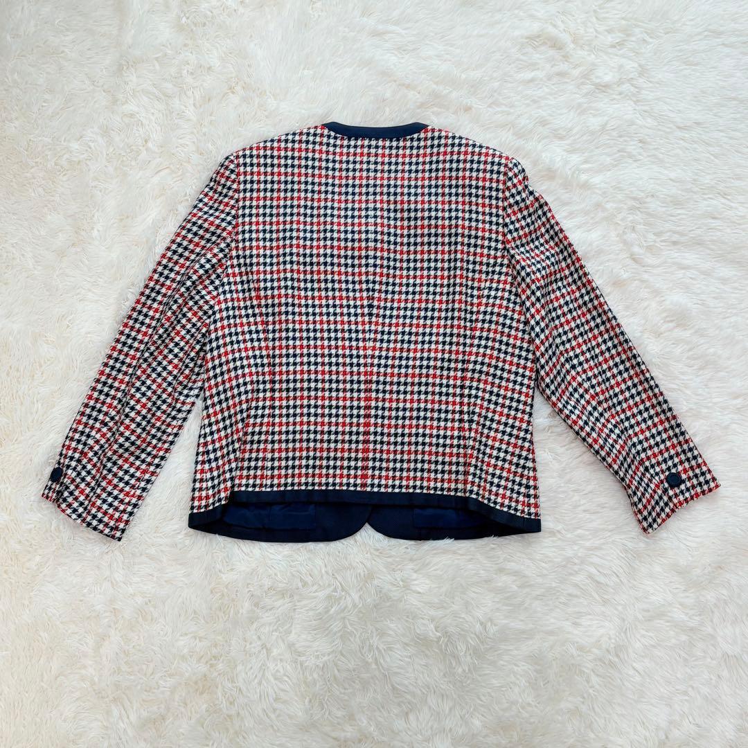 【未使用級】バーバリー シルク100％ ノーカラージャケット ネイビー L