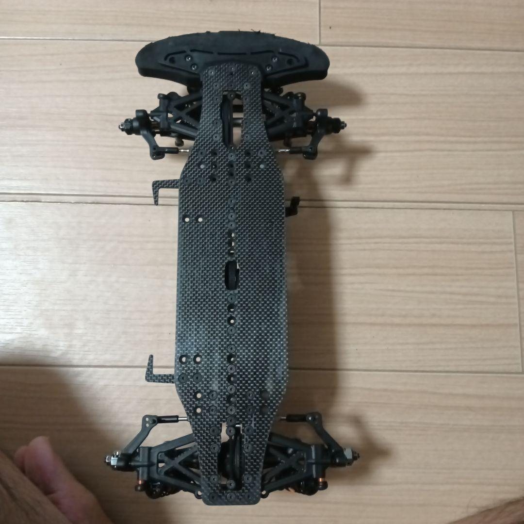 サーパント　X20MID カーボンシャシー