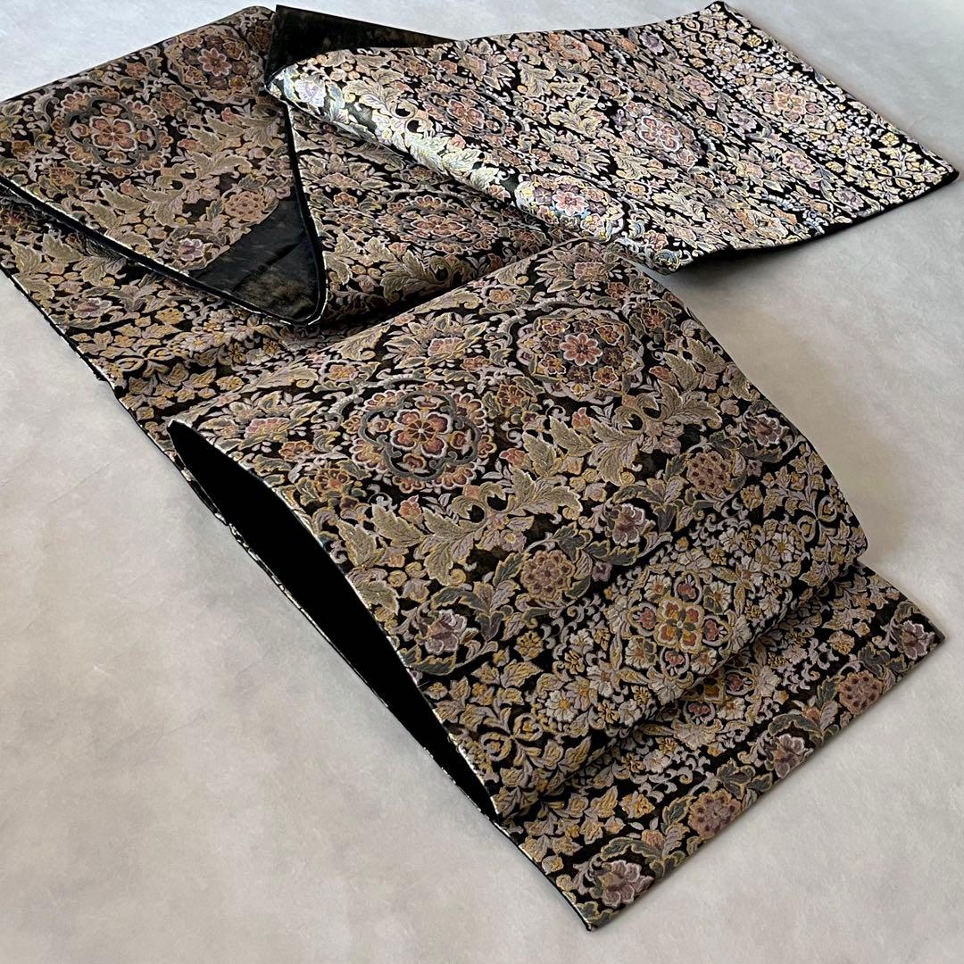 六通柄袋帯 宝相華文様 瑞花文 花唐草 金糸 黒色 通好み逸品 粋 大人のお洒落