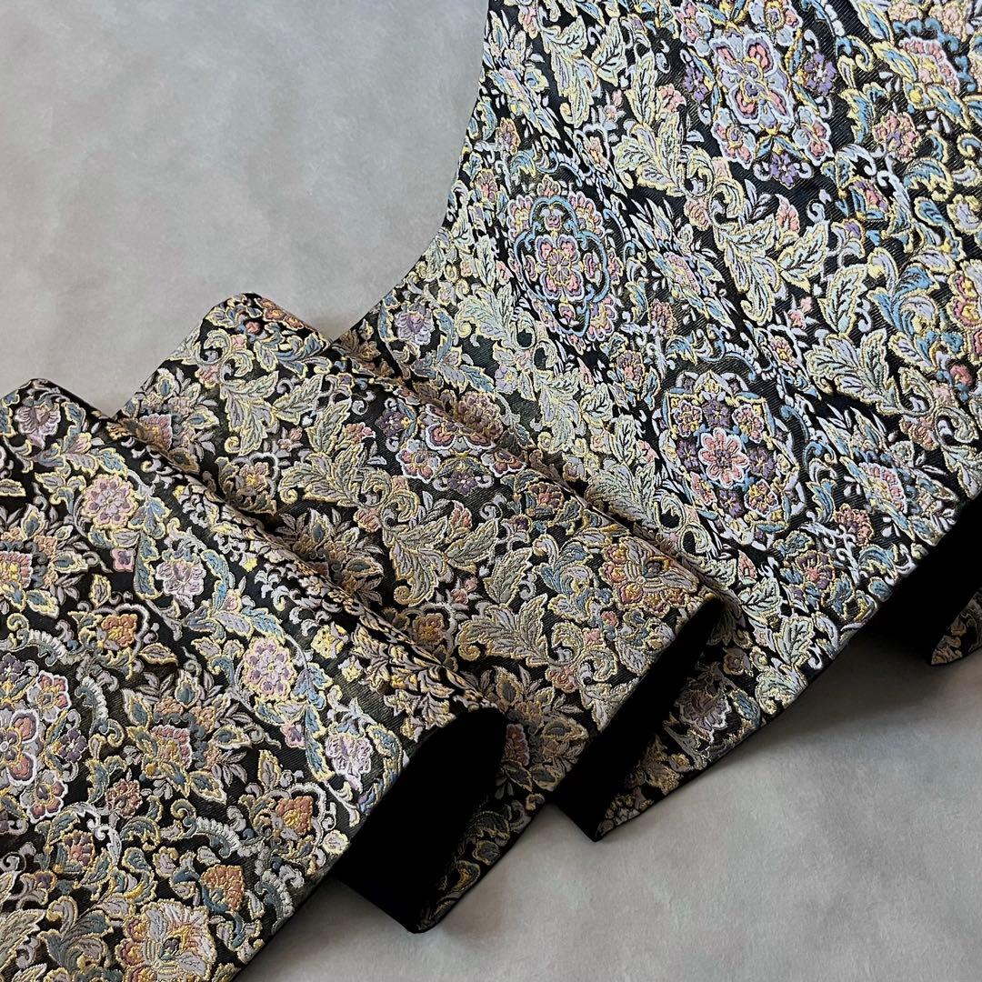 六通柄袋帯 宝相華文様 瑞花文 花唐草 金糸 黒色 通好み逸品 粋 大人のお洒落