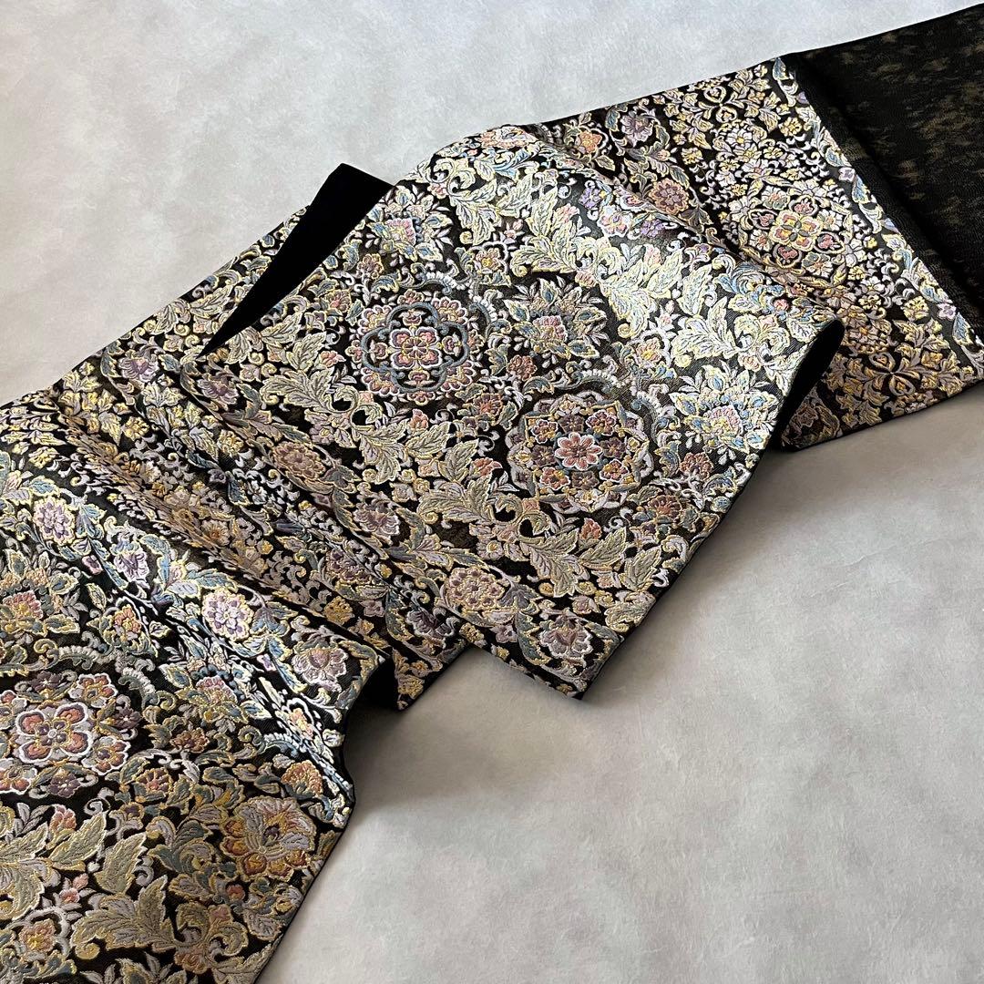 六通柄袋帯 宝相華文様 瑞花文 花唐草 金糸 黒色 通好み逸品 粋 大人のお洒落