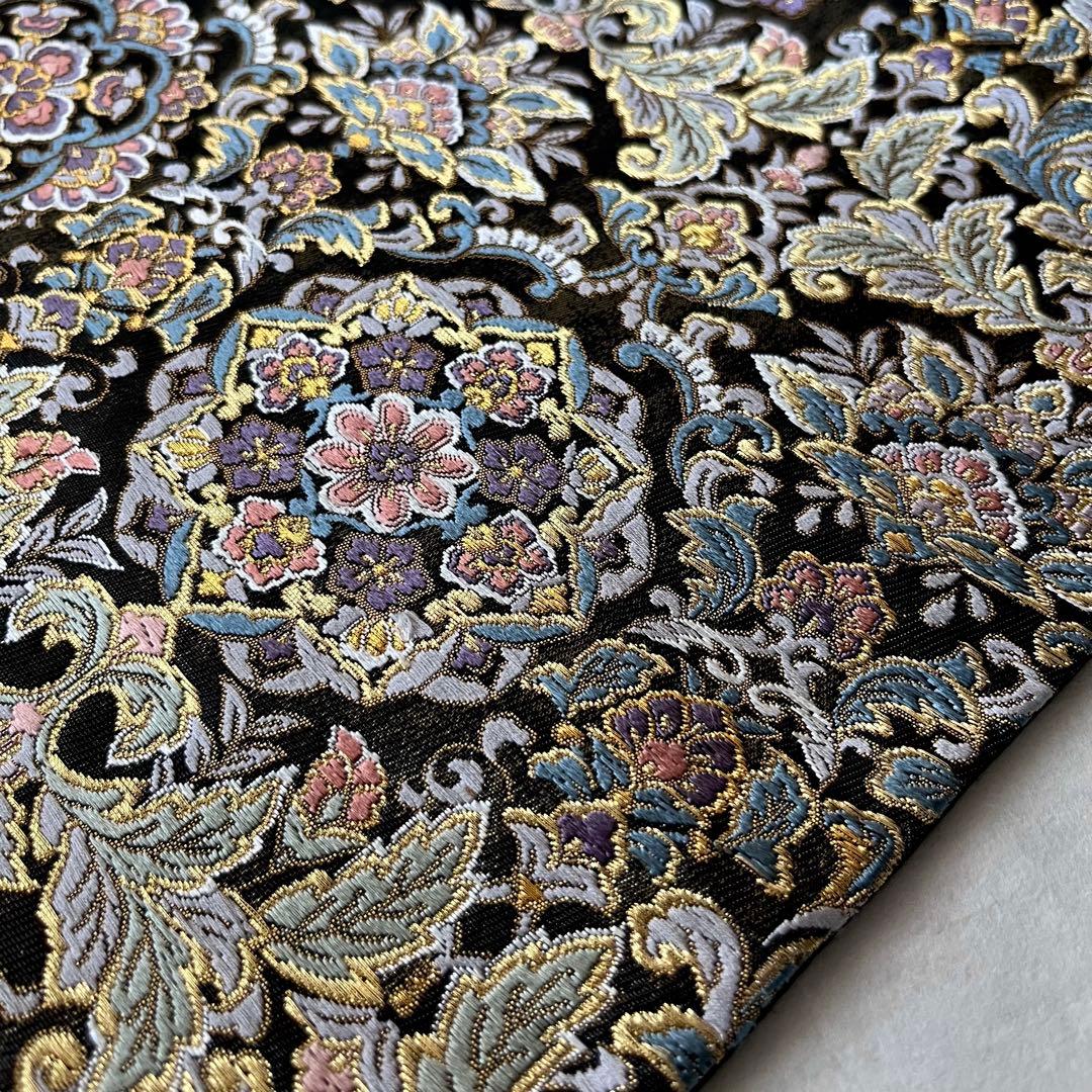 六通柄袋帯 宝相華文様 瑞花文 花唐草 金糸 黒色 通好み逸品 粋 大人のお洒落