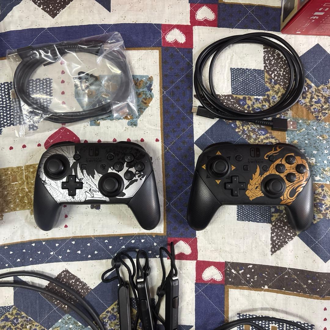 Nintendo Switch、Proコントローラー×2、Joy-Conセット