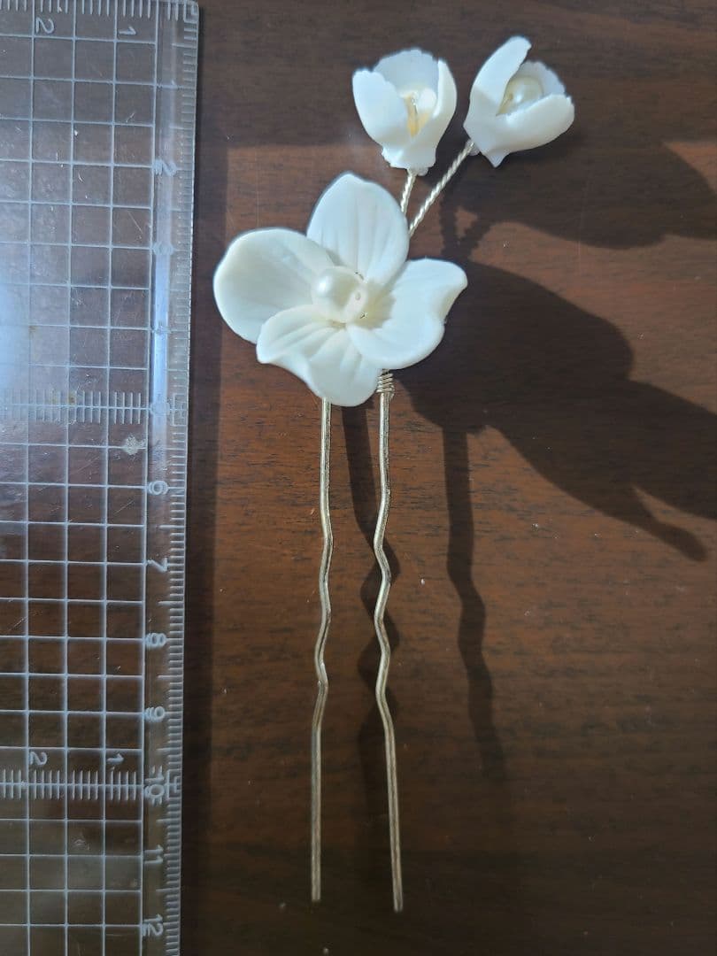 【ステラブライダル】ホワイトフラワーと淡水パールのブライダルヘッドピース