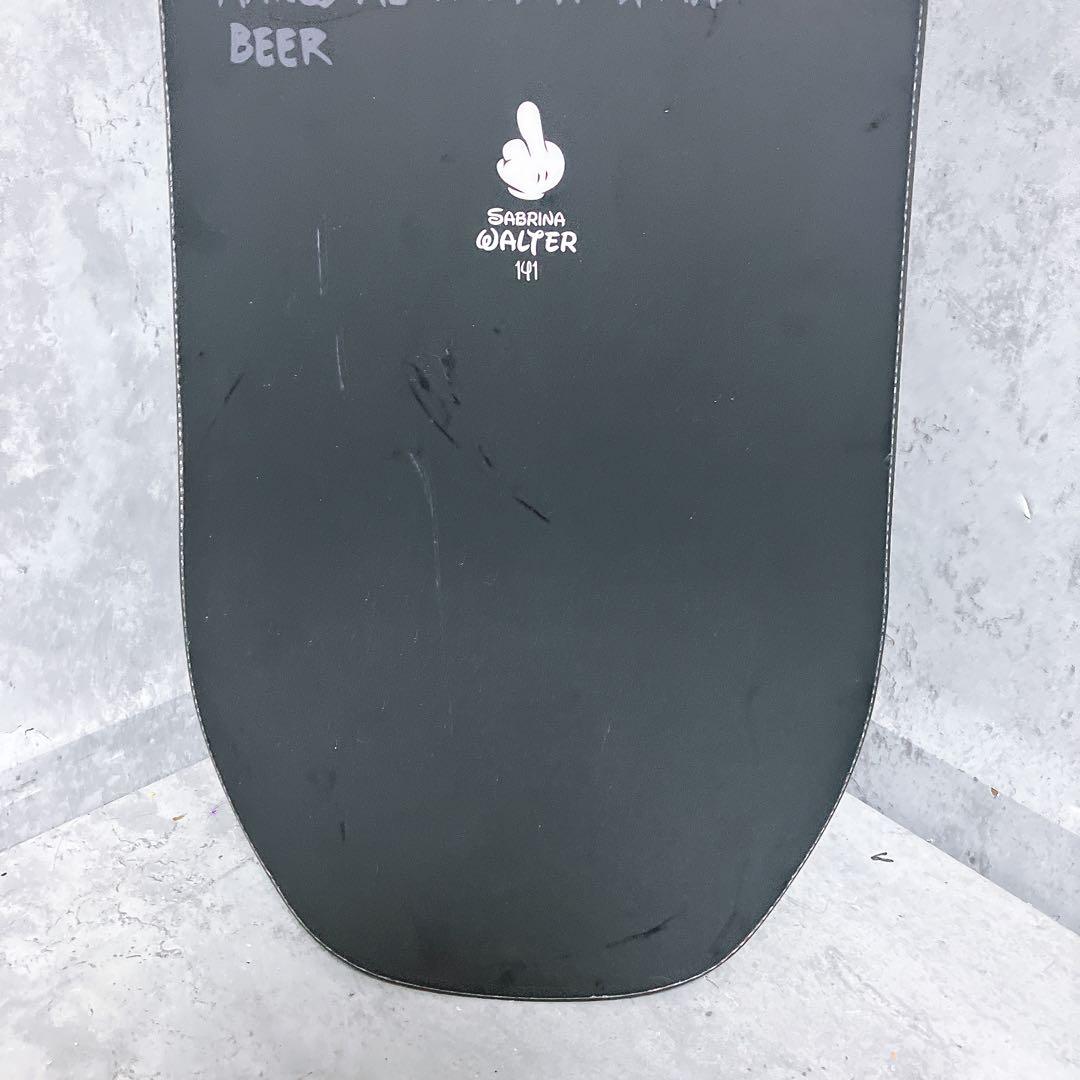 【希少】サブリナ ウォルター スノボ 板 141cm レディース
