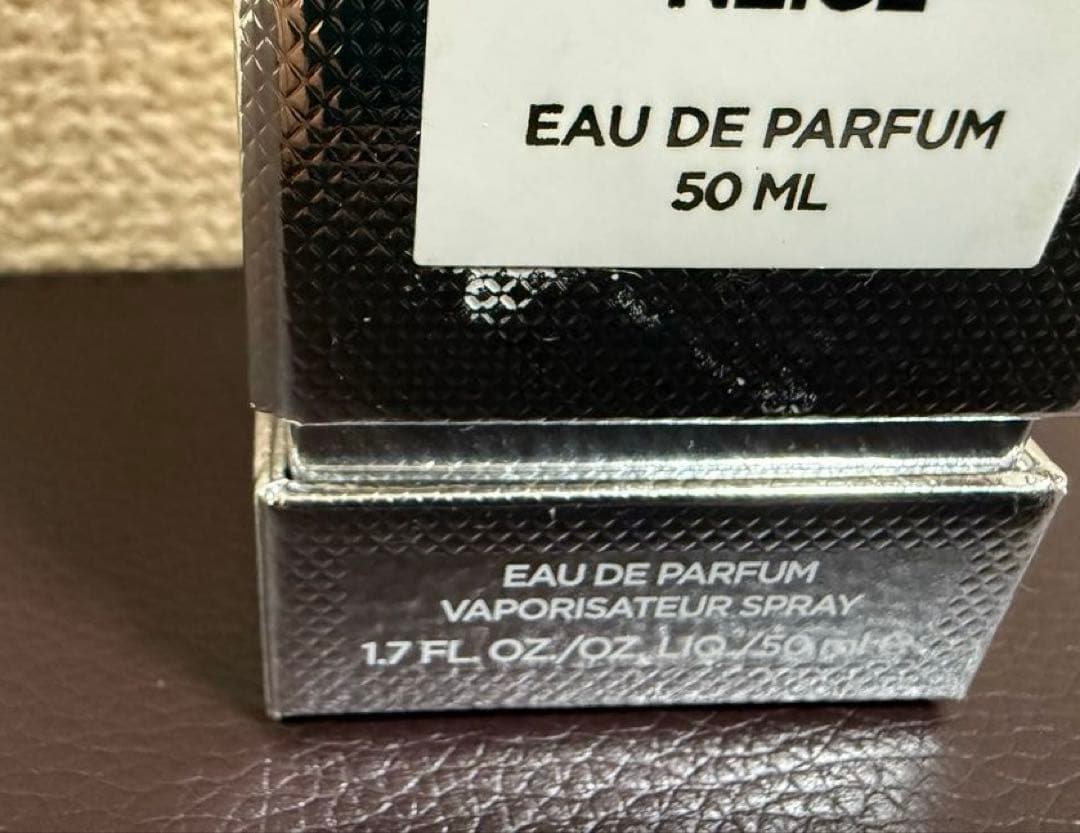 トムフォード　ソレイユ　ネージュ　オード　パルファム　スプレイ