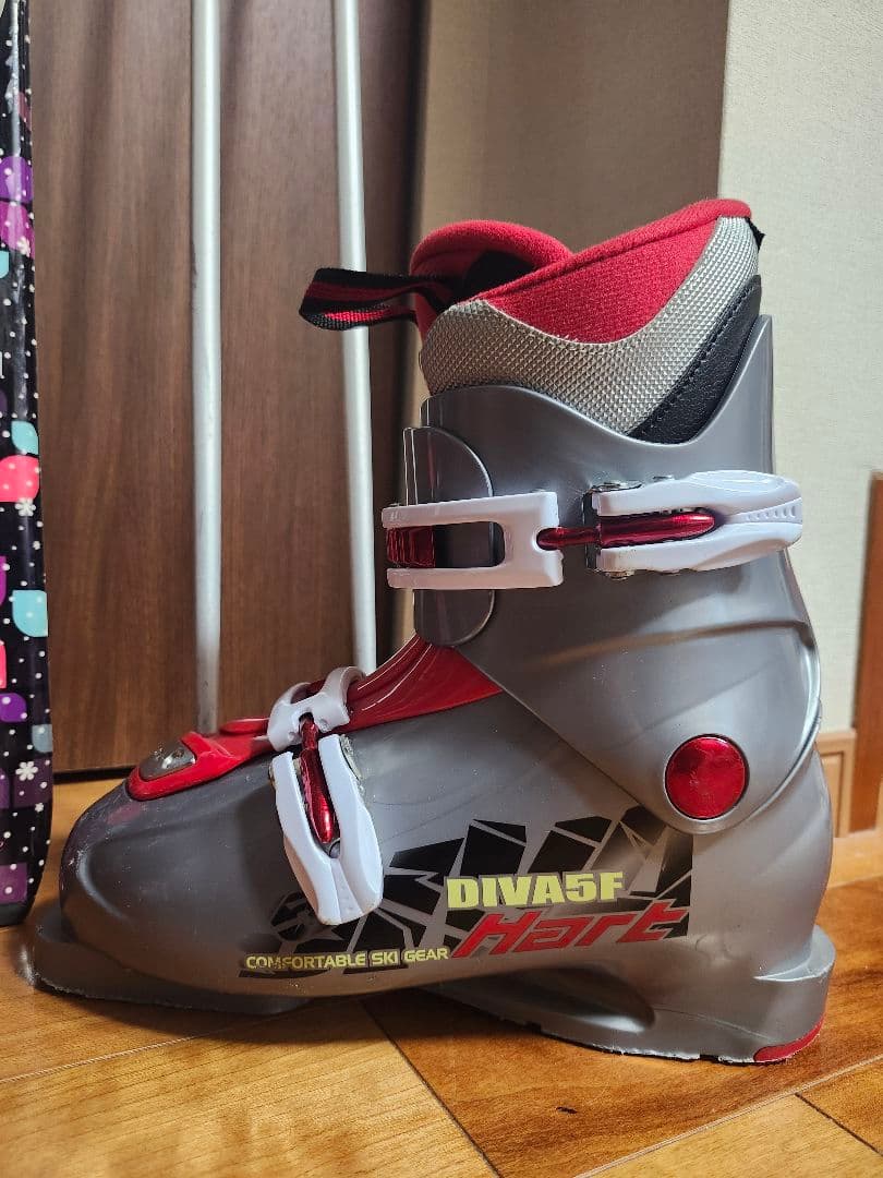 女の子 スキー板、ストック、ブーツセット　140㎝