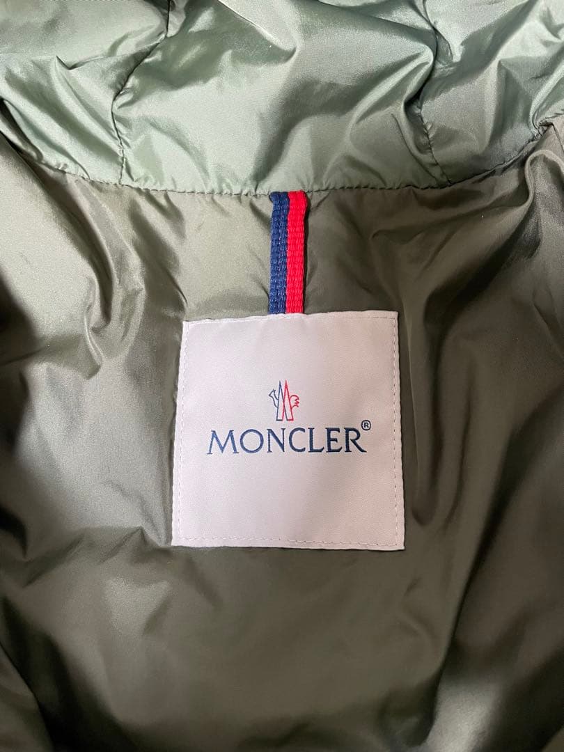 美品 モンクレール ダウンジャケットBYRON バイロン ジュニア カーキ