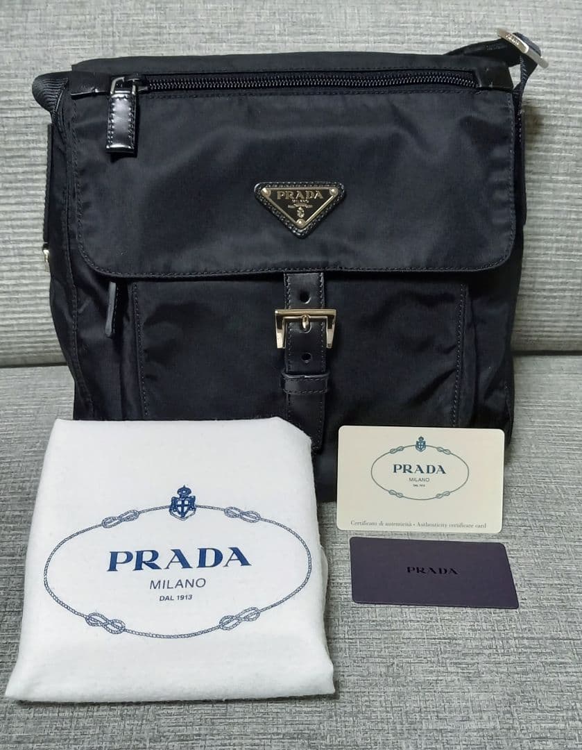 【美品】PRADA VELA ヴェラ BT8994 ショルダーバッグ 黒