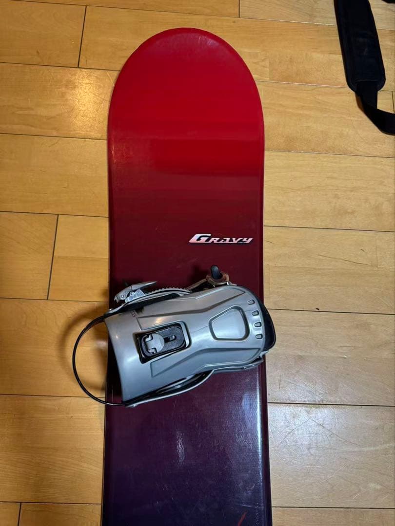 美品　グレービー（GRAVY）スノーボード 150センチ　ビンディングのセット