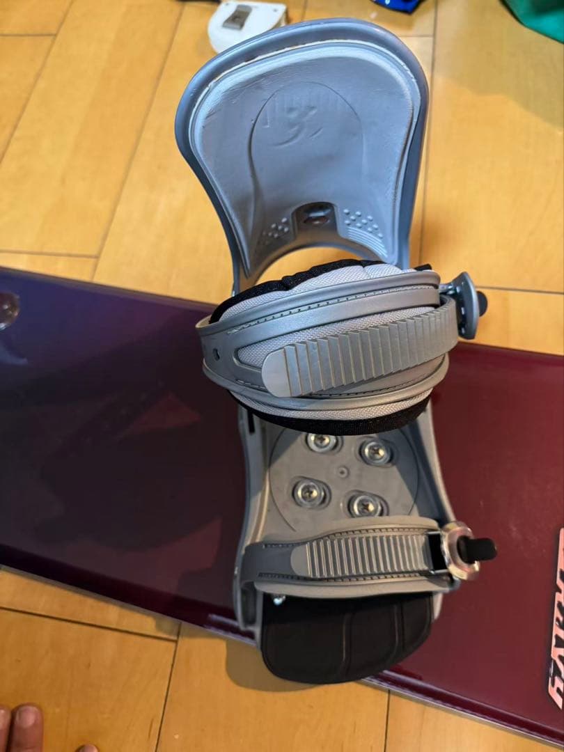 美品　グレービー（GRAVY）スノーボード 150センチ　ビンディングのセット