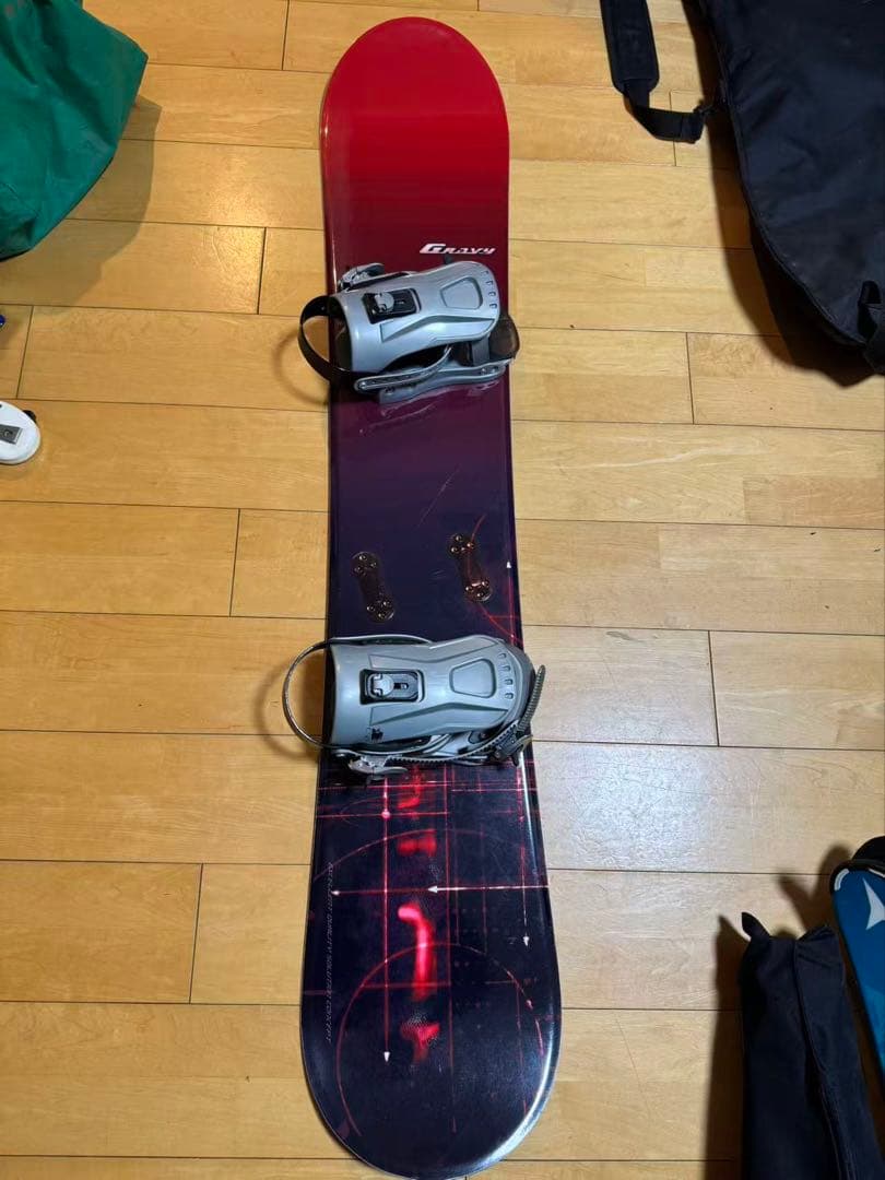 美品　グレービー（GRAVY）スノーボード 150センチ　ビンディングのセット