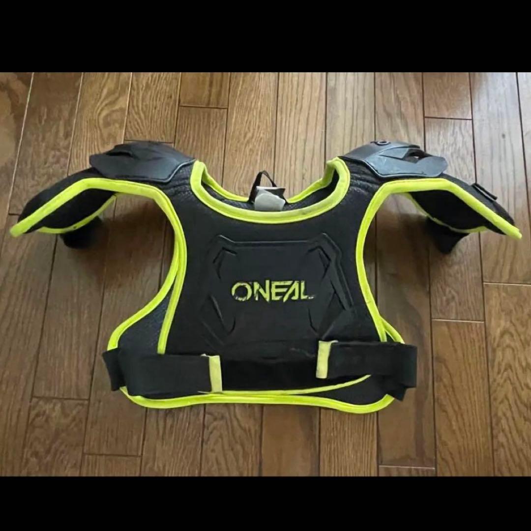 【4点セット販売】BMX 16in、ヘルメット、プロテクター、ニーガード