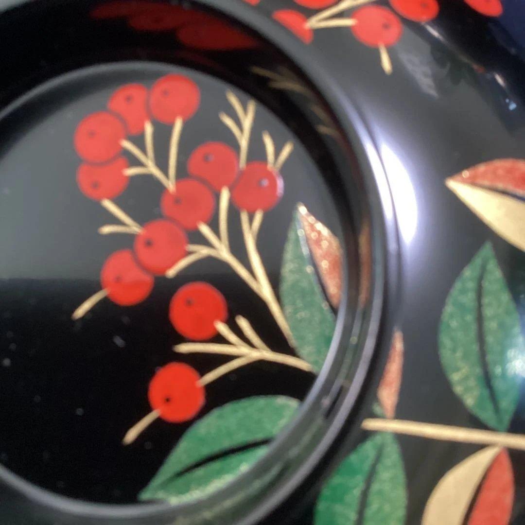 はっちゃん　　木乾黒塗り南天絵椀6客　新品未使用　　　雑煮椀