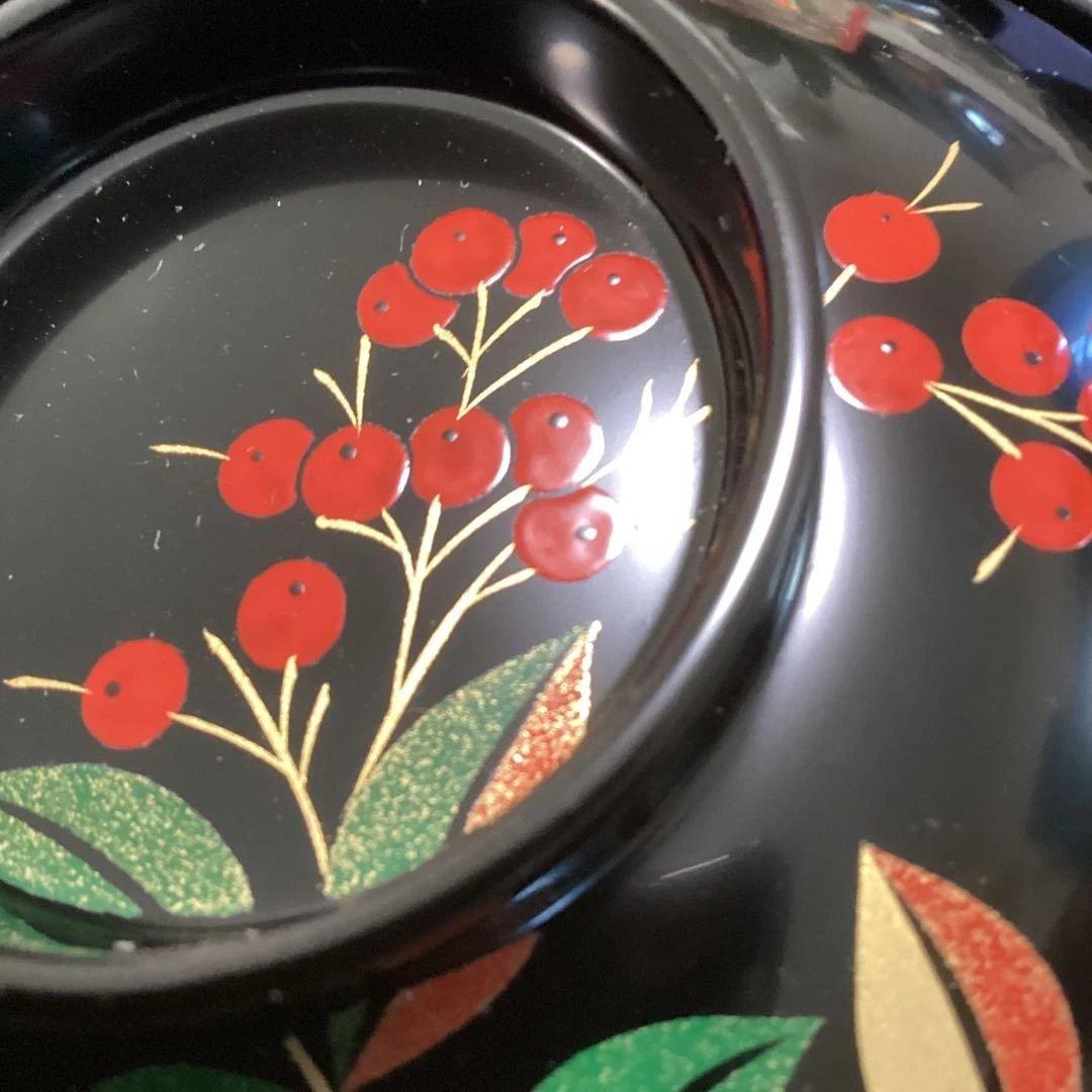 はっちゃん　　木乾黒塗り南天絵椀6客　新品未使用　　　雑煮椀