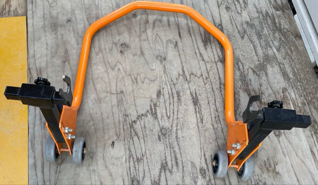 デイトナメンテナンススタンド　フロントリヤセット