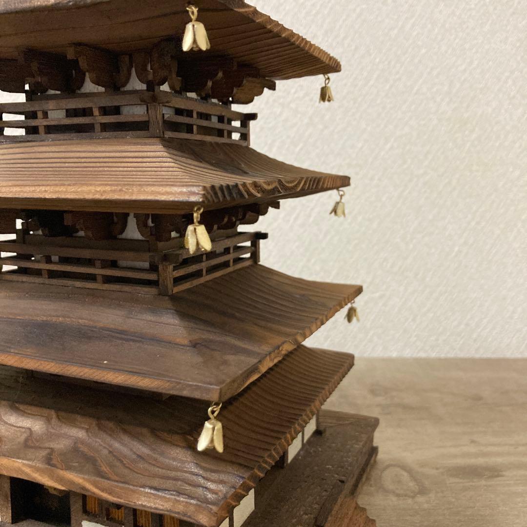 木製　法隆寺　五重塔　孝心作　焼板　高さ約50㌢　置物　〈検 彫刻　仏塔　寺院