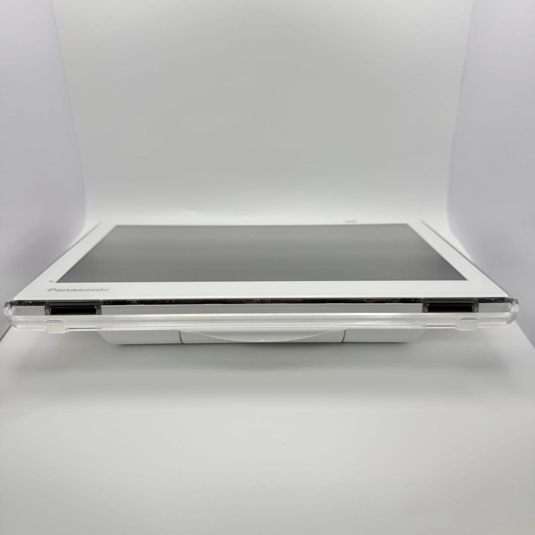 【美品 2025年製】Panasonic ポータブルテレビ UN-10E11-W