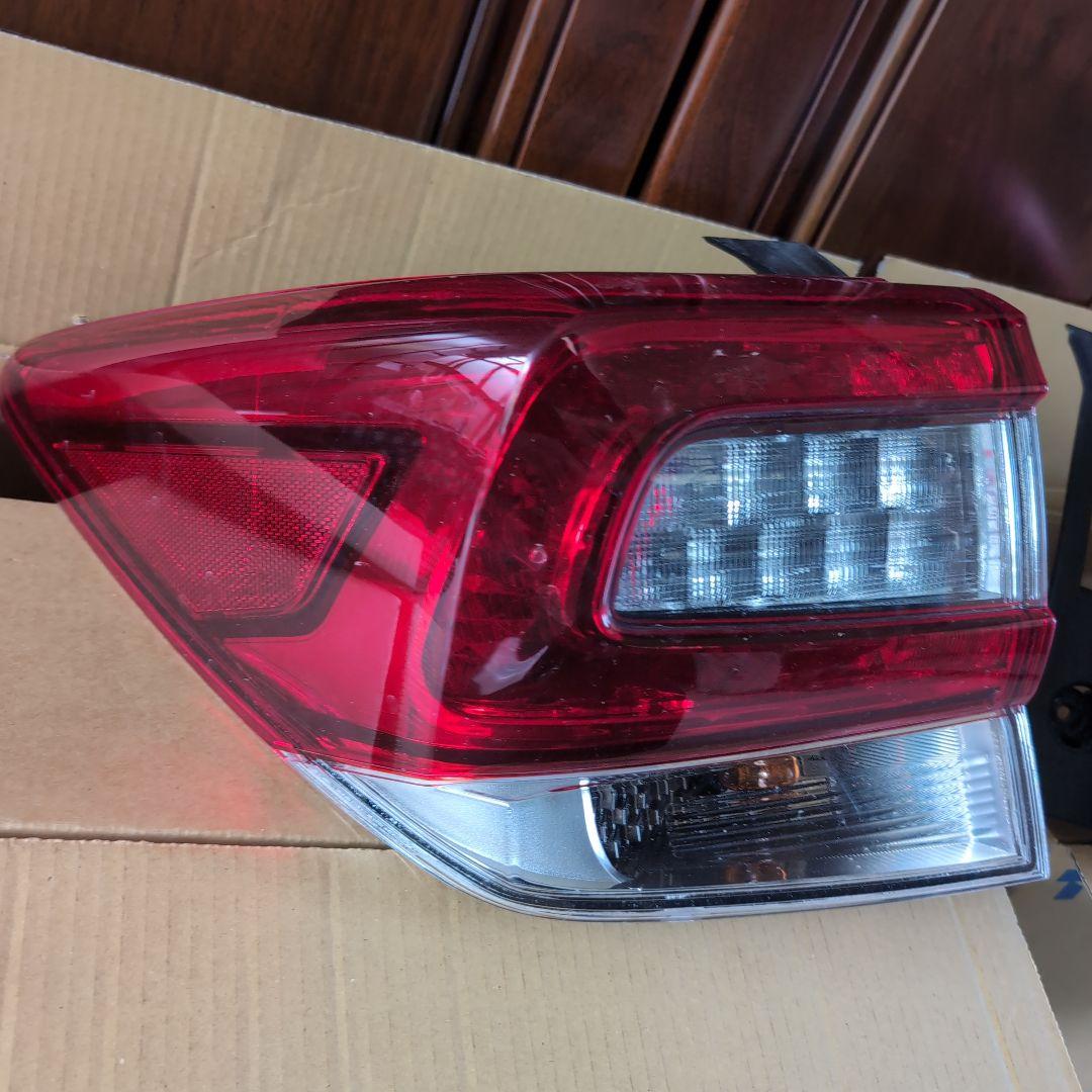 インプレッサスポーツ テールランプ