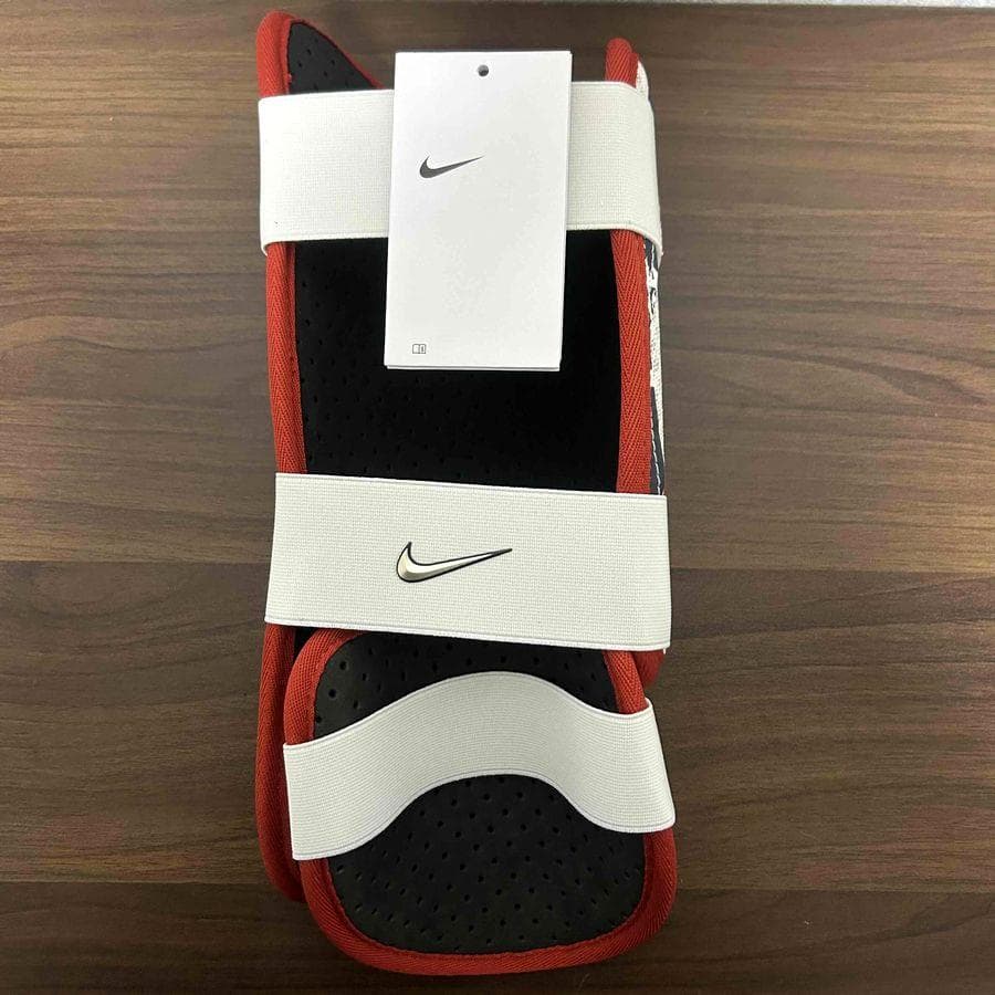 NIKE Limited Edition 左打者用 レッグガード フット 大人用