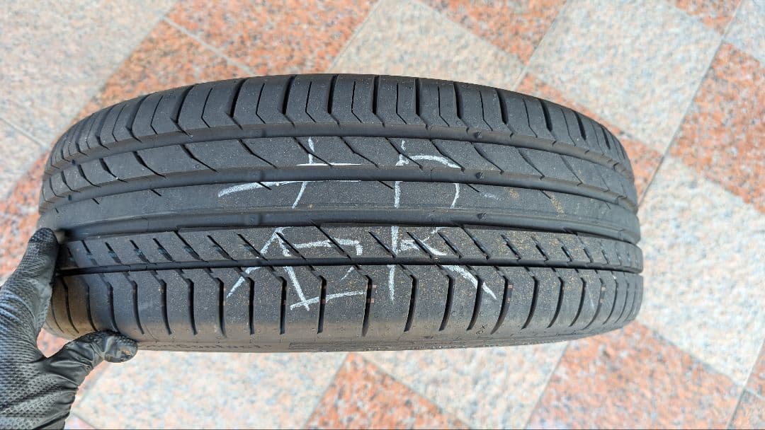 ④ スイフトスポーツ ZC33Sファイナルエディション 純正タイヤ&ホイール1本