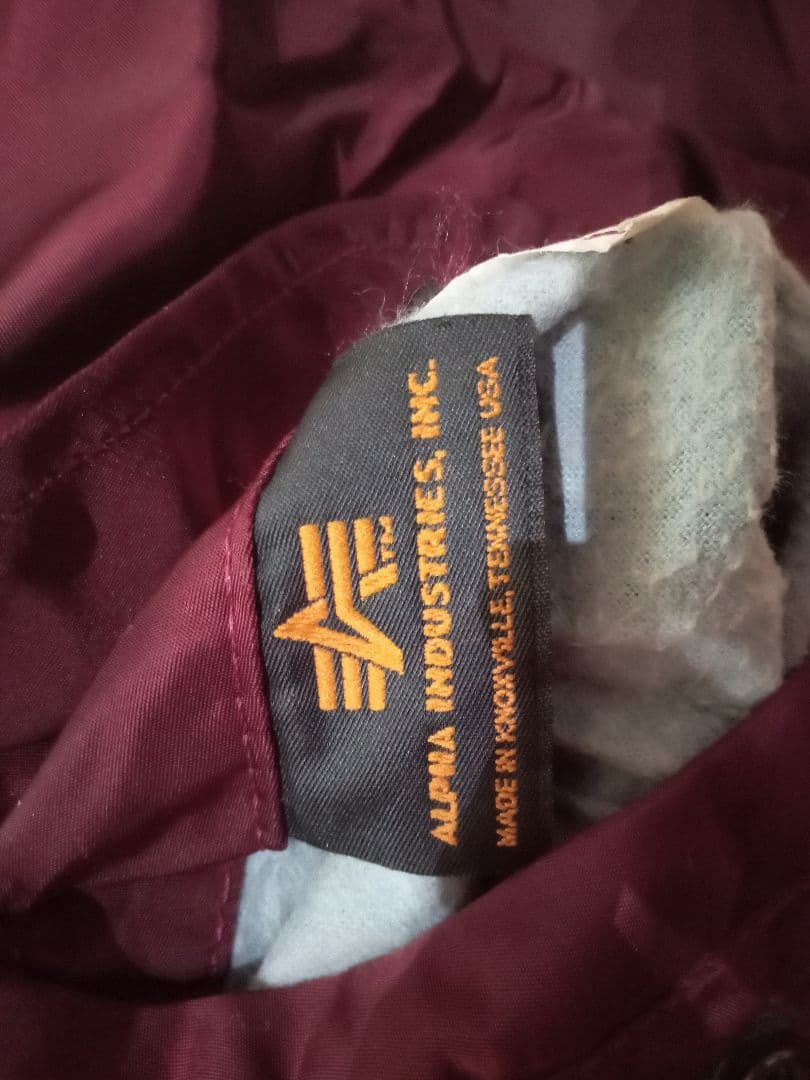 （ビンテージ）MA-1 えんじ　M アルファーインダストリーズ