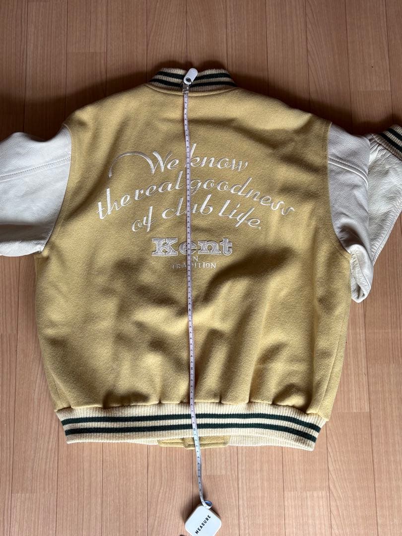 Kentのスタジアムジャック イエロー(カラシ色)とベージュ刺繍立体ロゴとバック