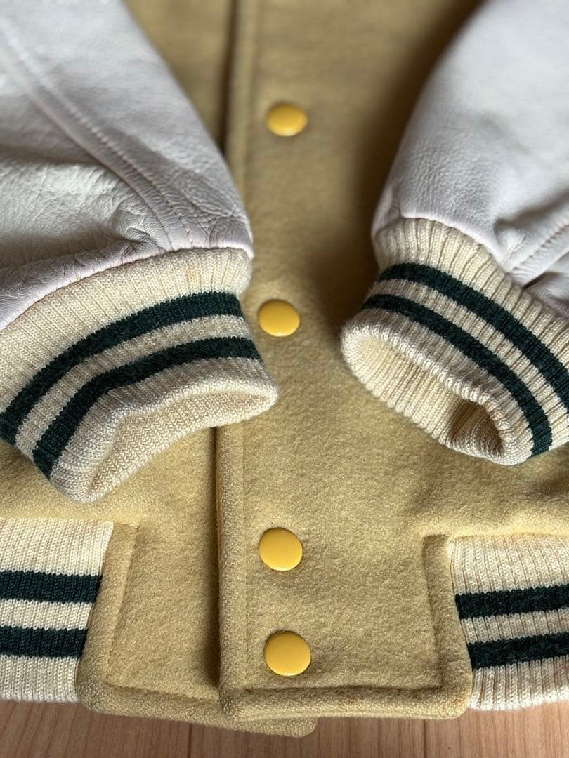 Kentのスタジアムジャック イエロー(カラシ色)とベージュ刺繍立体ロゴとバック