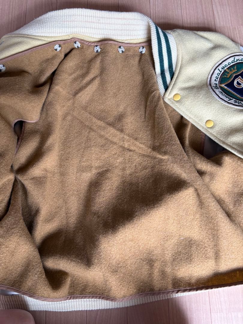 Kentのスタジアムジャック イエロー(カラシ色)とベージュ刺繍立体ロゴとバック