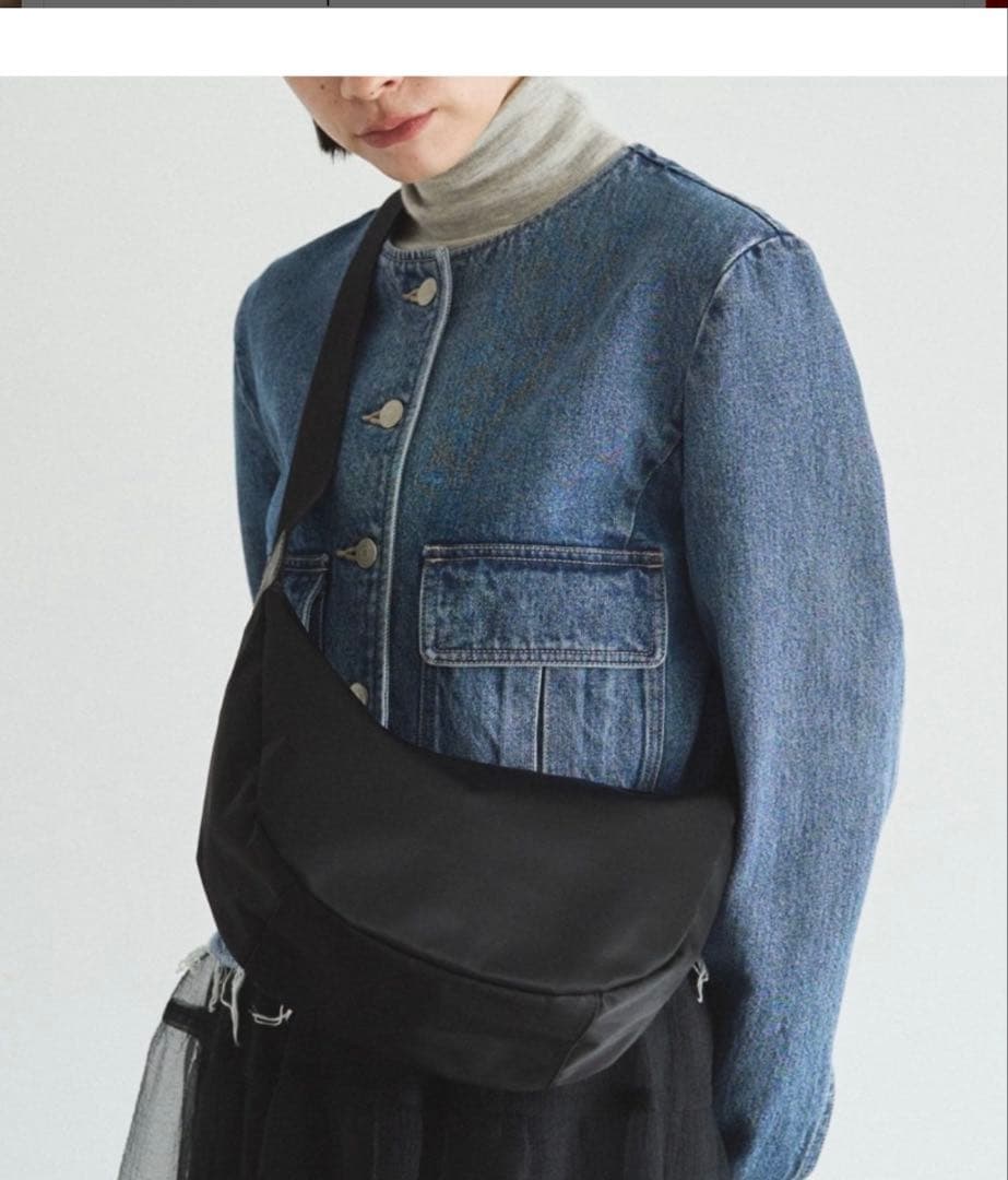 ラシット◾️未使用品に近い◾️ブラック ショルダーバッグ