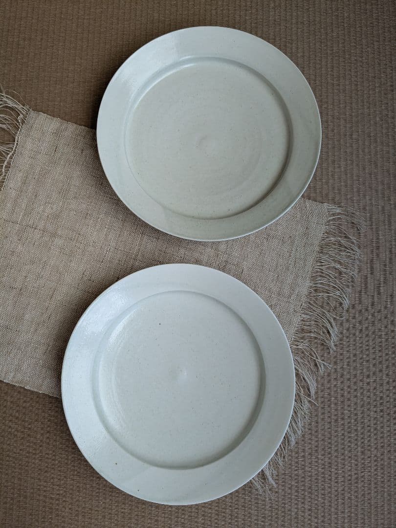 阿部春弥　ピアット白磁大皿　2枚