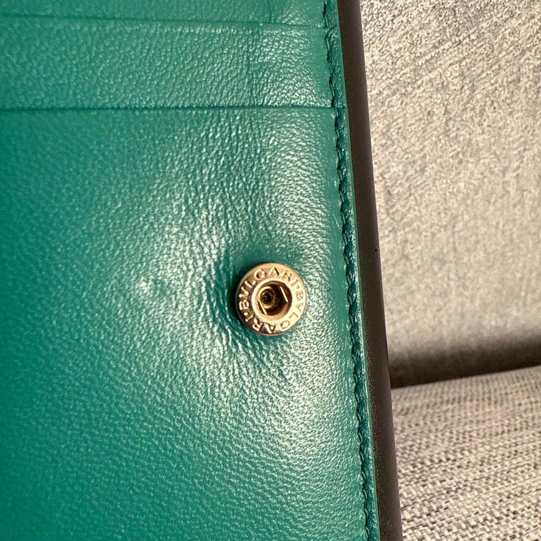 ブルガリ　セレペンティ　二つ折り財布