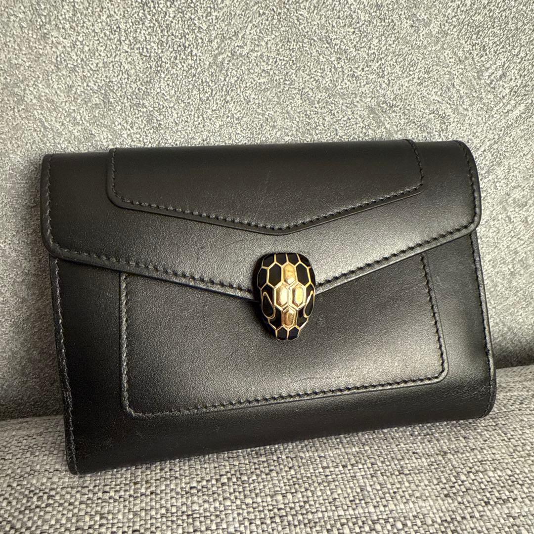 ブルガリ　セレペンティ　二つ折り財布