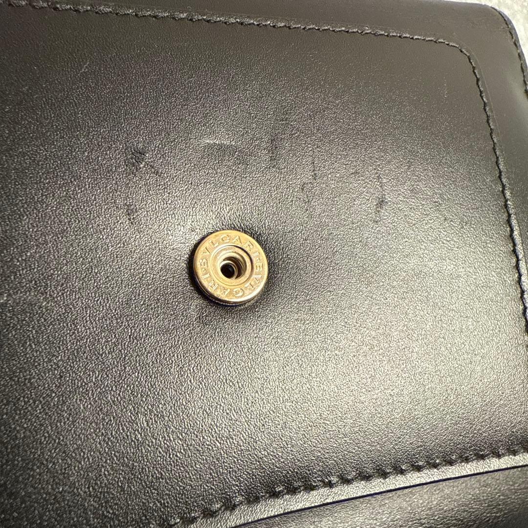 ブルガリ　セレペンティ　二つ折り財布