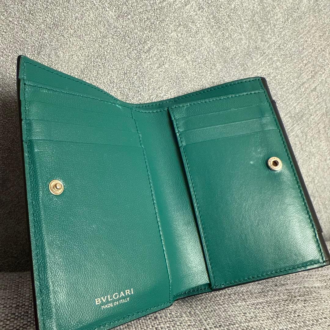 ブルガリ　セレペンティ　二つ折り財布