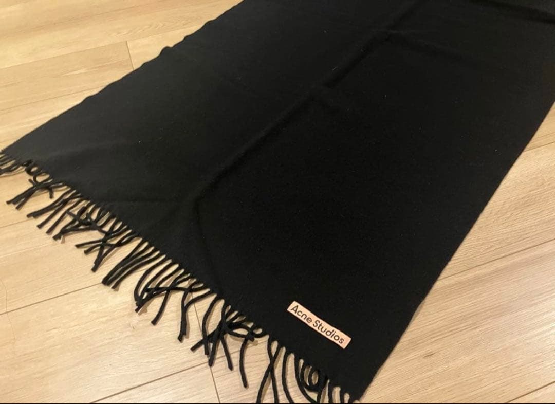 Acune Studios アクネ ウールマフラー 大判 ピンクロゴ　ブラック
