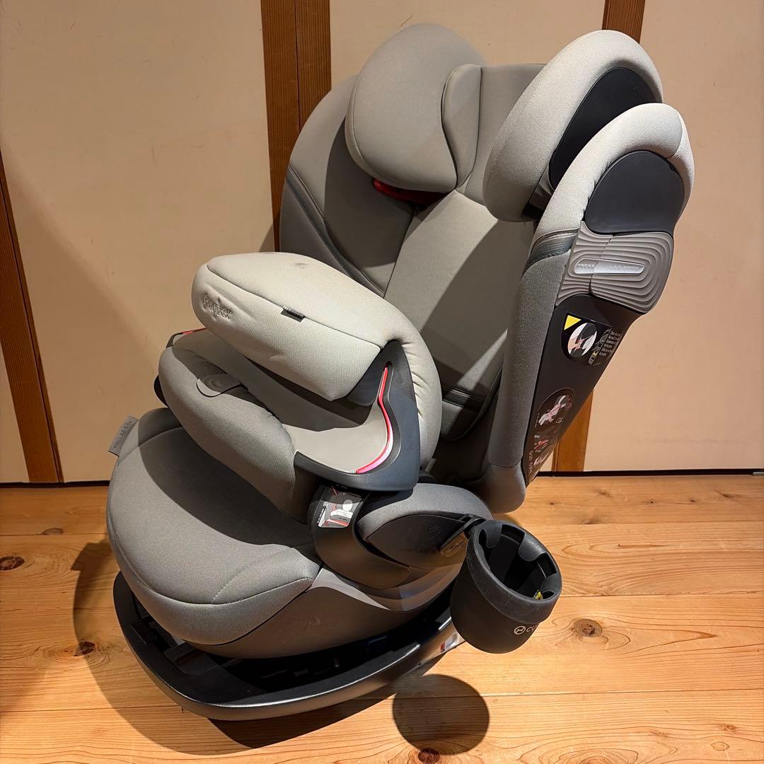 ドリンクホルダー付き サイベックス パラス Sフィックス ジュニアシート グレー