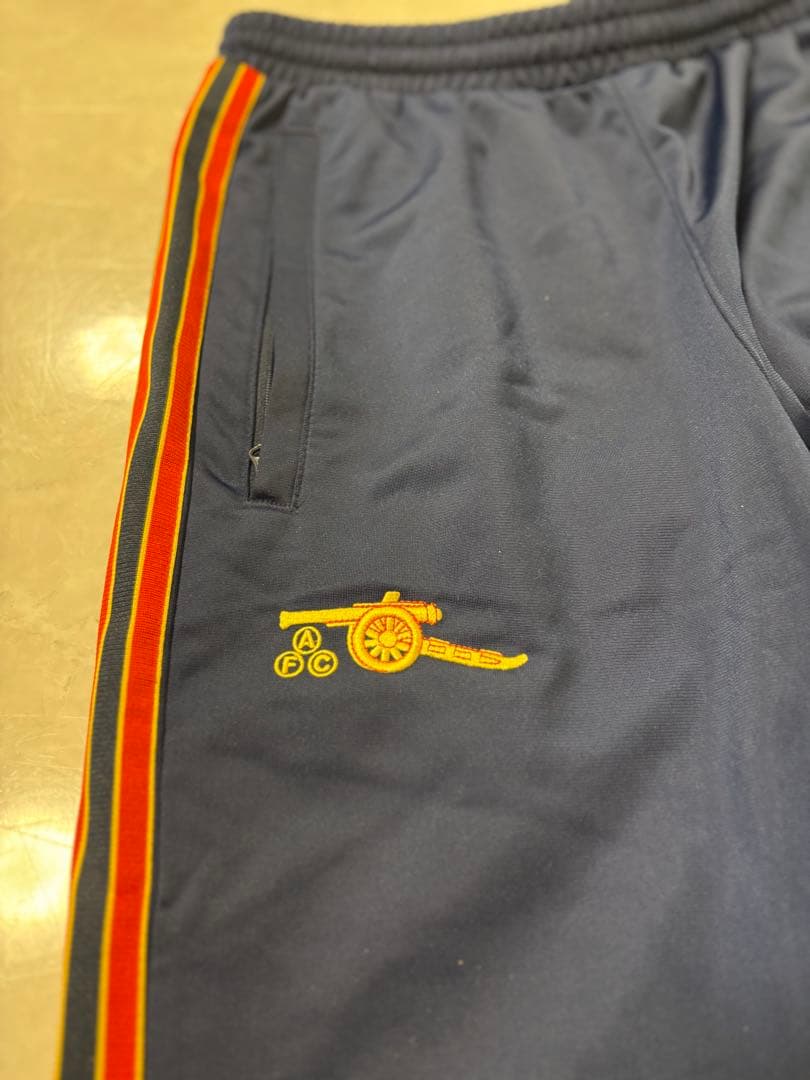 アーセナルFC トラックパンツ　adidas ORIGINALS×アーセナル