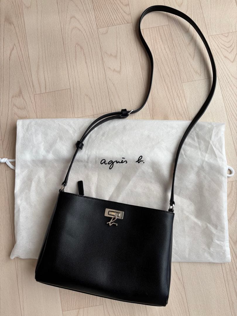 agnès b. ブラックレザーショルダーバッグ　ターンロック　ロゴ金具　美品