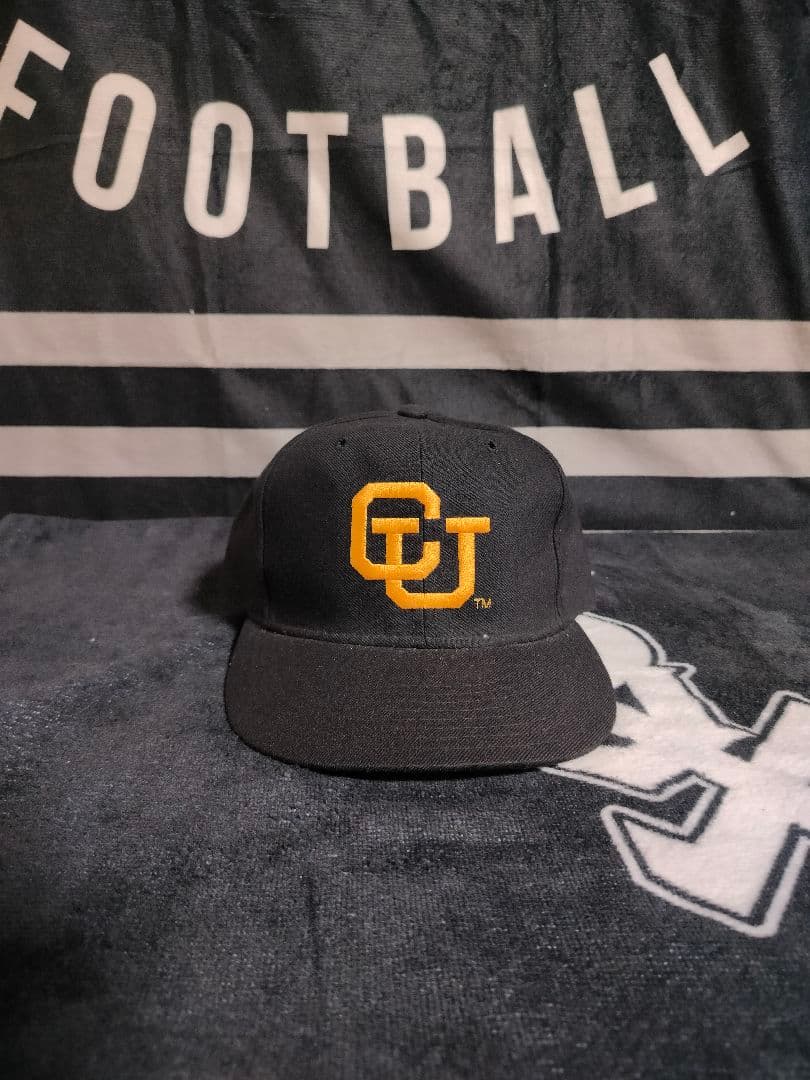 アイスキューブハット コロラド・バッファローズ 大学フットボールチーム