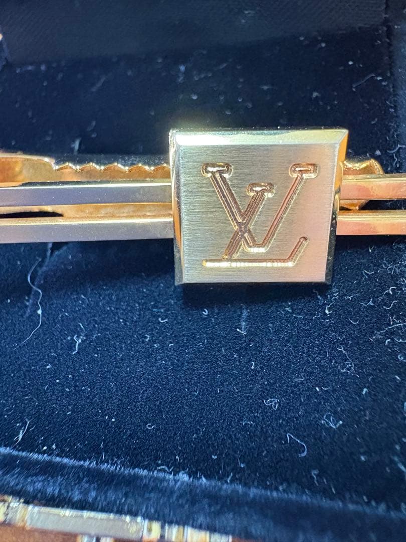 やすたん　ルイヴィトン　Louis Vuitton ゴールド ネクタイピン