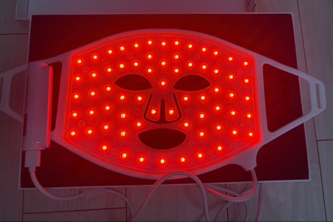 「値下げ」CURRENTBODY LED Light Therapy Mask