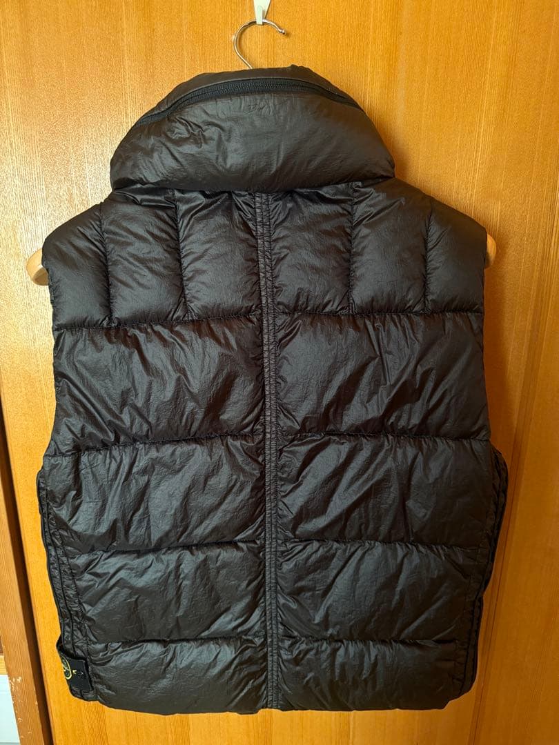 STONE  ブラックダウンベスト
